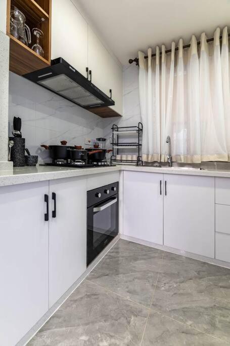 Kilimani Premier 1br Apartment *