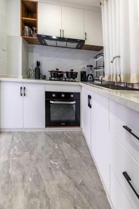 Kilimani Premier 1br *